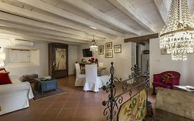 Maison Des Artistes